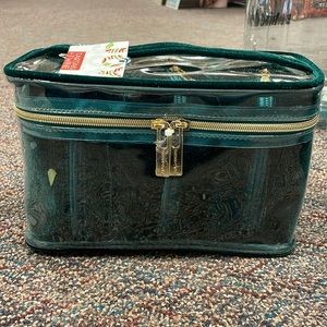 Tartan & Twine 3pc green velvet train case set. New in bag.